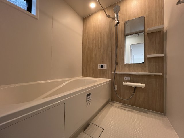 星川の星空を独り占め！踊りたくなるスカイバルコニー付新築戸建【保土ヶ谷区星川１丁目】の浴室|日々の疲れを癒すお風呂付です