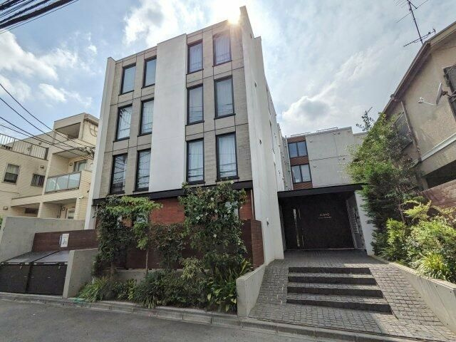 アレーロ西早稲田の外観