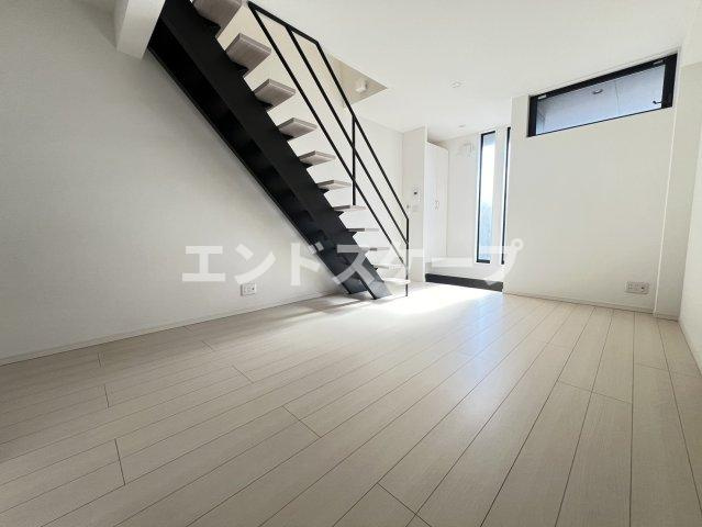 SQUARE PITⅡの居間・リビング|高崎、前橋のお部屋探しはエンドスケープまで！お客様の理想お聞かせ下さい♪