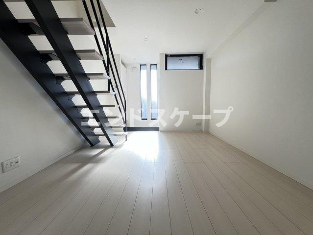 SQUARE PITⅡの居間・リビング|高崎、前橋のお部屋探しはエンドスケープまで！お客様の理想お聞かせ下さい♪