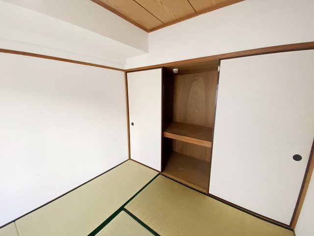 メゾングランルマーニュの収納