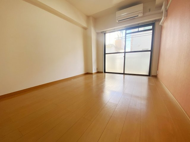 メゾングランルマーニュの洋室