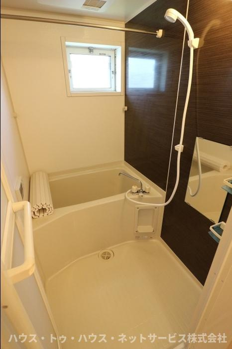 グラシューズ　Ⅱの浴室
