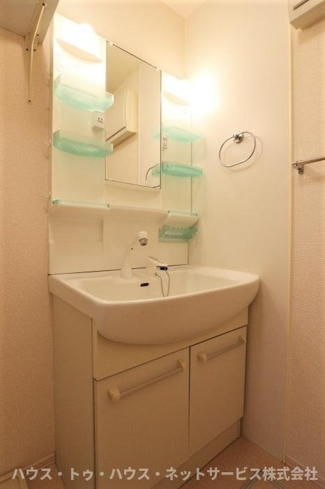 グラシューズ　Ⅱの洗面所