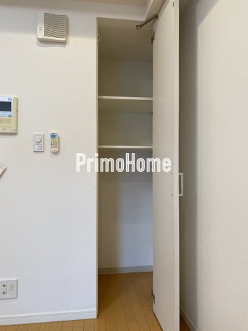 EPIC Higashi Nihonbashi Residenceの収納