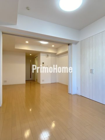 EPIC Higashi Nihonbashi Residenceの洋室