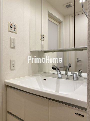 EPIC Higashi Nihonbashi Residenceの洗面所