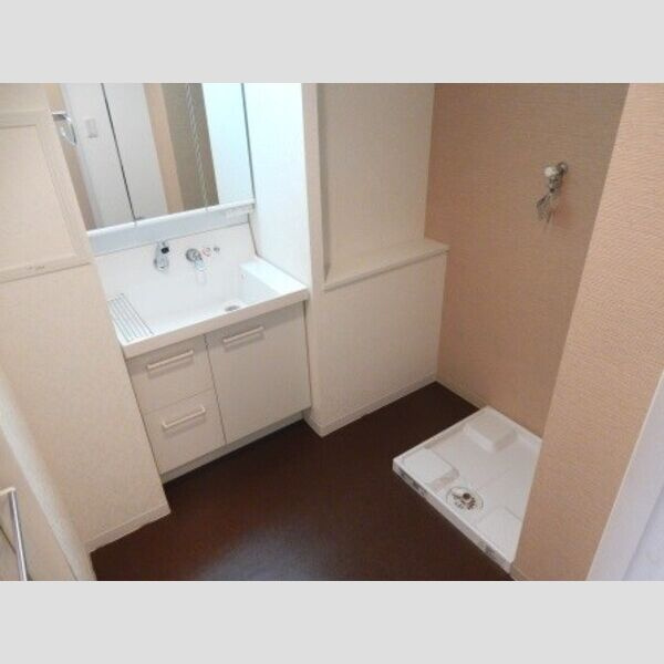 ラフィーネレジデンスの洗面所|ラフィーネレジデンス　温水洗浄便座