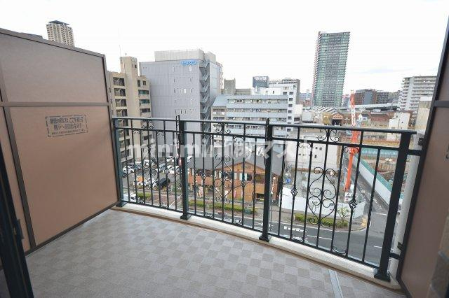 ラグゼ難波南のバルコニー