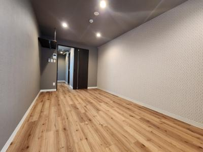 クレア・ラ・クーオの子供部屋|洋室