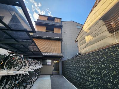 クレア・ラ・クーオの外観