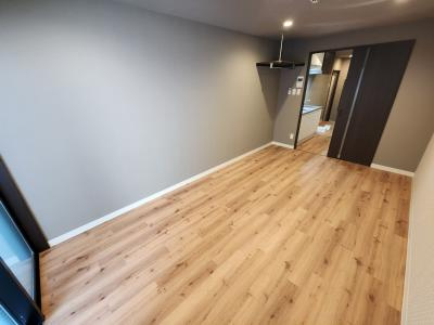 クレア・ラ・クーオの洋室