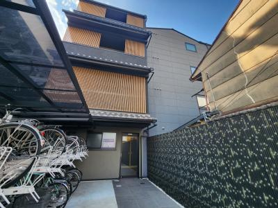 クレア・ラ・クーオの外観