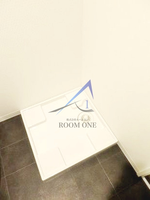 アーバンステージ門前仲町Ⅲの設備|洗濯機置き場です。