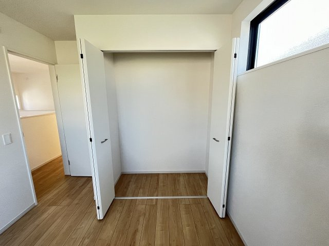 【収納】 | 糟屋郡志免町片峰4丁目4期　2号棟（全2棟）【仲介手数料無料・0円】 | 施工例。施工例は完成時と異なる場合があります。