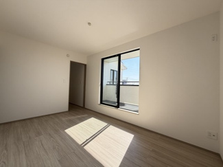 【洋室】 | 読谷村大湾（限定1棟） | A号棟　洋室6.75帖＋WIC付き♪