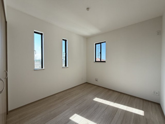 【洋室】 | 読谷村大湾（限定1棟） | A号棟　洋室5.25帖＋CL付き♪