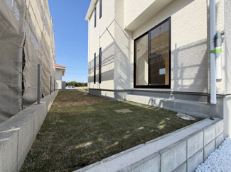 【庭】 | 読谷村大湾（限定1棟） | A号棟　テラス付きのお庭♪