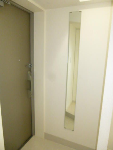 アイル秋葉原ＮＯＲＴＨ弐番館の玄関