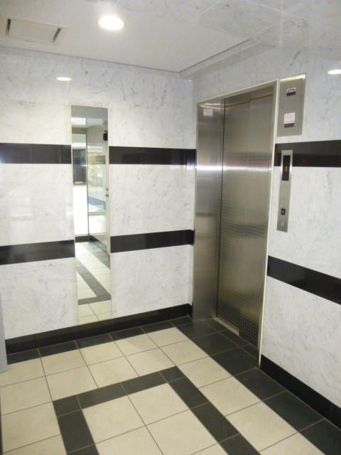 アイル秋葉原ＮＯＲＴＨ弐番館のエントランス