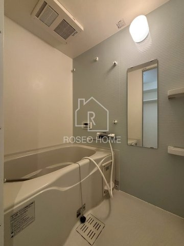 エス・キュート南森町の浴室