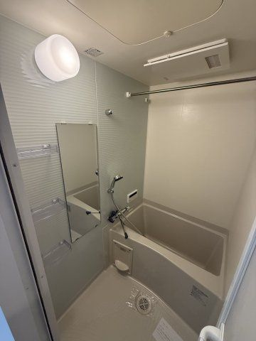 Metrosa弁天町の浴室