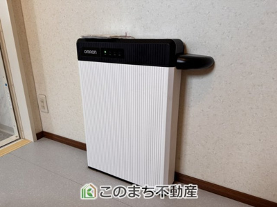 【設備】 | 大田原市浅香３丁目中古戸建 | 太陽光発電を最大限に活かす蓄電池も備わっています。