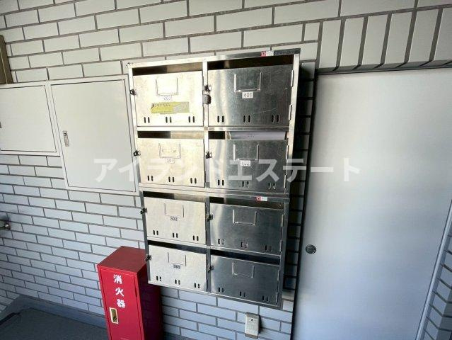 サンモール駒沢　角部屋　通風良好　シューズボックスのその他共用部分