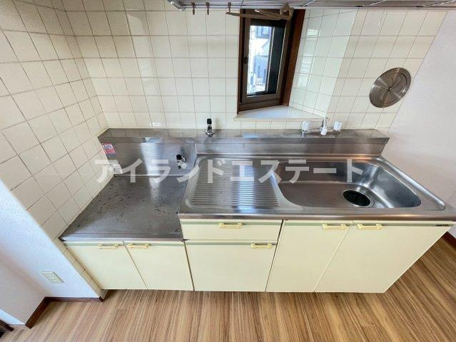 サンモール駒沢　角部屋　通風良好　シューズボックスのキッチン