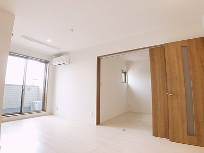 【居間・リビング】 | REGALEST観音【名古屋市賃貸・宅配ボックス】