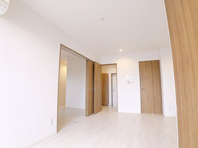 【居間・リビング】 | REGALEST観音【名古屋市賃貸・宅配ボックス】