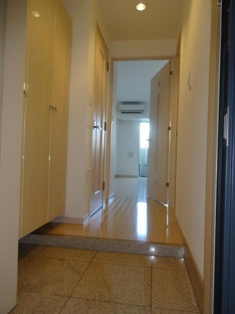 ダイナシティ田端の玄関