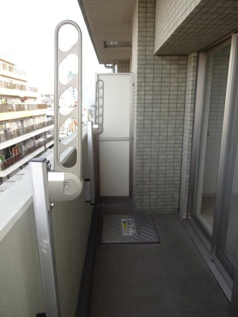 ダイナシティ田端のバルコニー