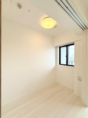 【居間・リビング】 | アジールコート町屋 | 町屋の賃貸物件。
「アジールコート町屋」のことなら(株)メイワ・エステートへお任せください。