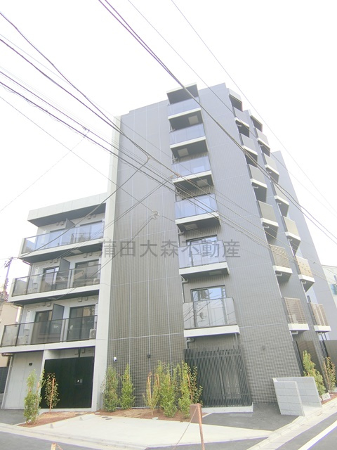 レガリス蒲田の外観|2025年11月築　RC鉄筋コンクリート造地上7階建て総戸数40戸
東京都大田区蒲田1丁目　JR京浜東北線蒲田駅徒歩9分、京浜急行本線梅屋敷駅徒歩12分京急蒲田駅徒歩16分