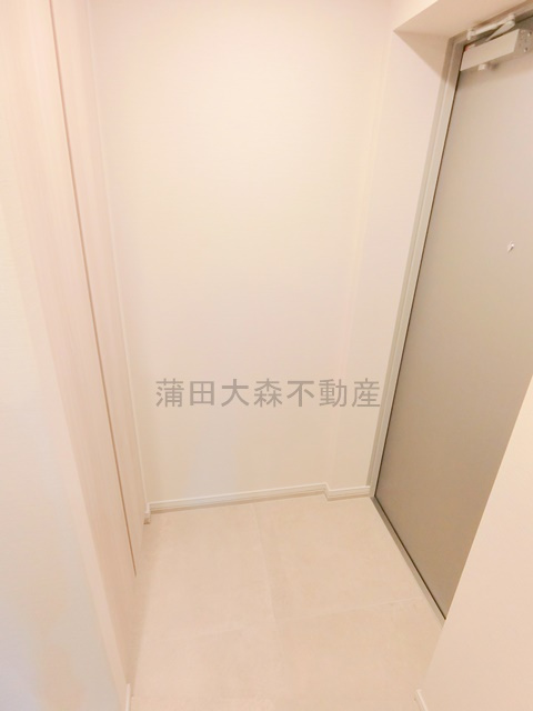 レガリス蒲田の玄関