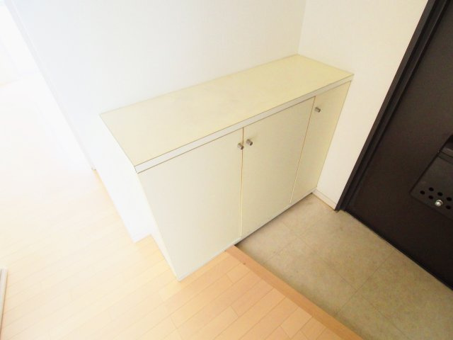 本町マンションの玄関