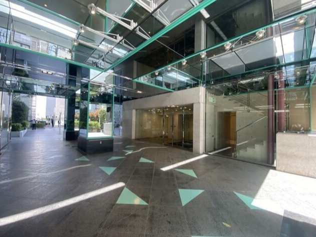 新宿ワシントンホテルアネックスのエントランス