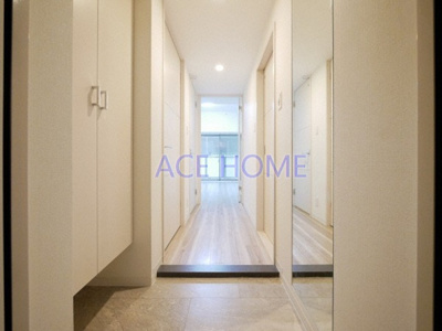 【玄関】 | MILANO SAKAISUJI ミラノ堺筋