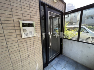 【エントランス】 | 建物の内部です