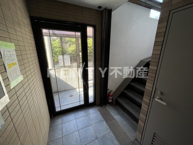 【ロビー】 | 第５６シンエイビル | ゆとりのあるロビーです