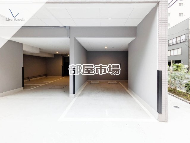 ASMACI MAISON両国Ⅰの駐車場