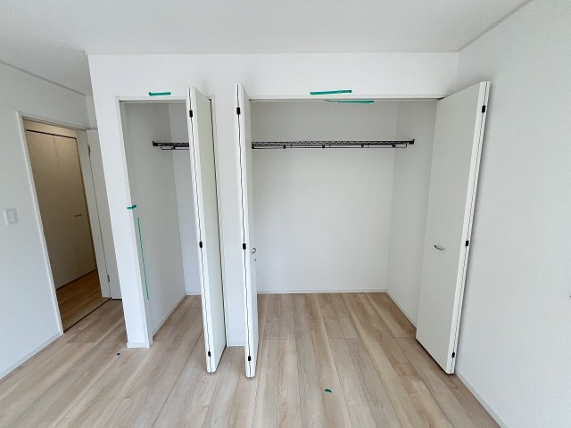 【収納】 | 糟屋郡須恵町新原第5　号棟（全3棟）【仲介手数料無料・0円】 | 施工例。施工例は完成時と異なる場合があります。