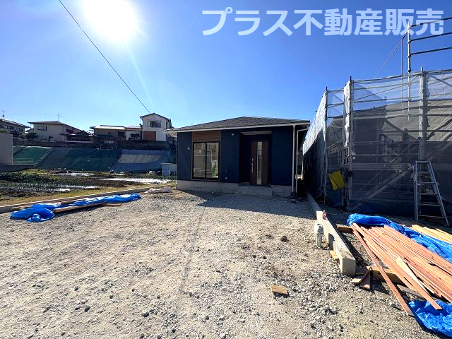 【外観】 | 糟屋郡須恵町新原第5　号棟（全3棟）【仲介手数料無料・0円】 | 現地写真。プラス不動産販売なら、現場の全ての棟をまとめてご見学頂けます。