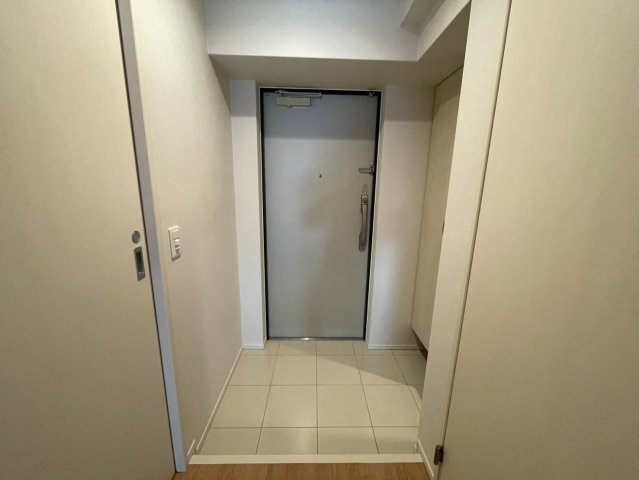 トリニティ豊中本町の玄関