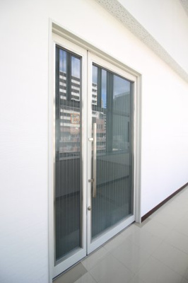 【玄関】 | ＫＨＫ灘ビル