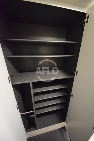 プレサンス堺筋本町センティスの収納|プレサンス堺筋本町センティス　シューズクロゼット