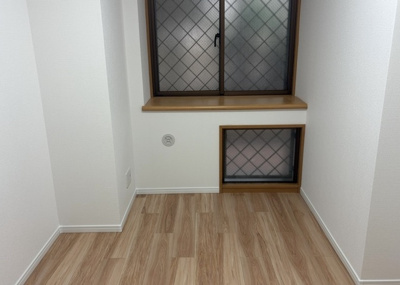 【庭】 | ハイホーム淵野辺 | 物件によっては、入居者が個人的に使用できる専用庭がついているものもあります。また、住宅の中にある土間の部分を庭と呼ぶこともあります。庭の用途は住む人によって変わり、それによってデザインもさまざまです。