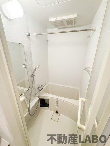 ファステート大阪アステールの浴室