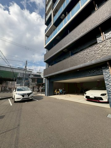 エステムコート四天王寺夕陽丘Ⅱの駐車場